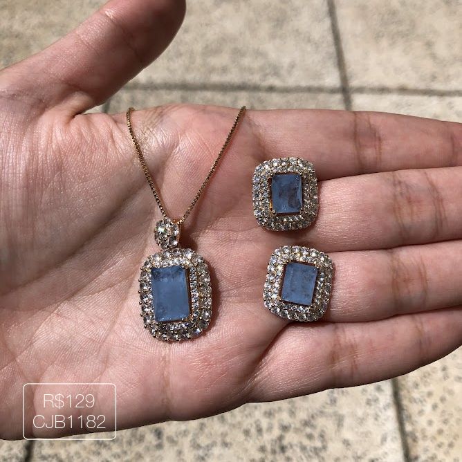 Conjunto Retangular Fusion Azul Sky Cravejado Cristal Dourado